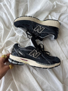 NEW BALANCE 1906 black  EUR 40
