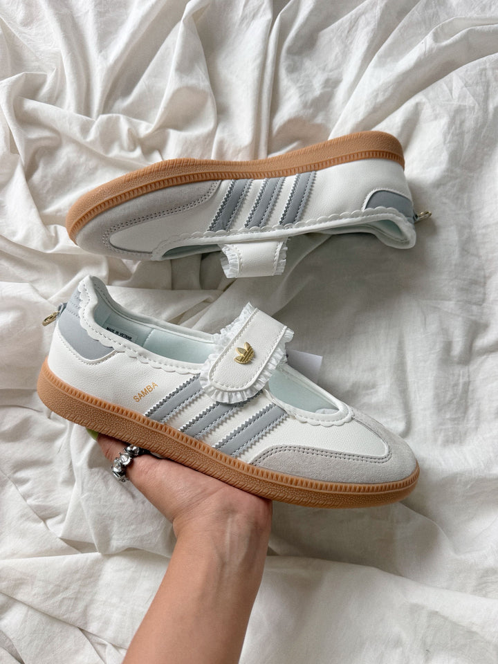 Tenis M Jane Corazón Gris