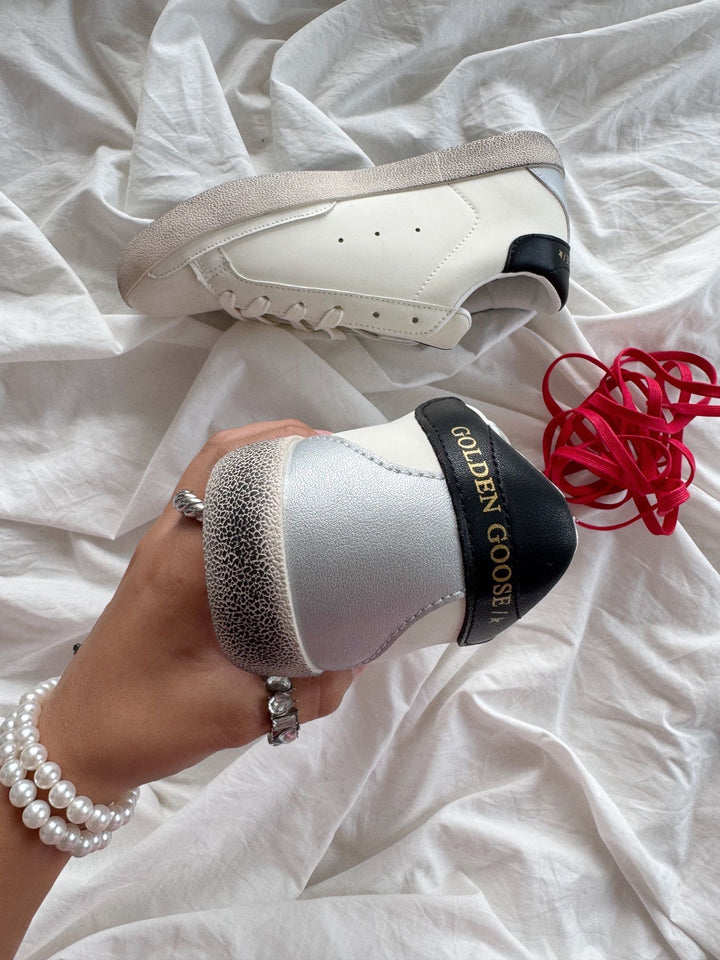 GOLDEN GOOSE RED