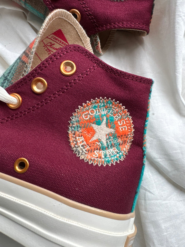 Chuck Taylor All Star CANVAS Y PLAID 🧸
