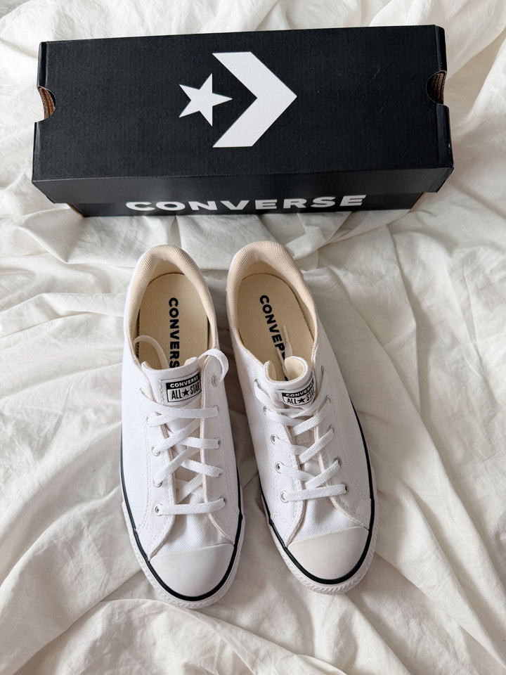 Tenis low blancos acolchados 🤍🦦