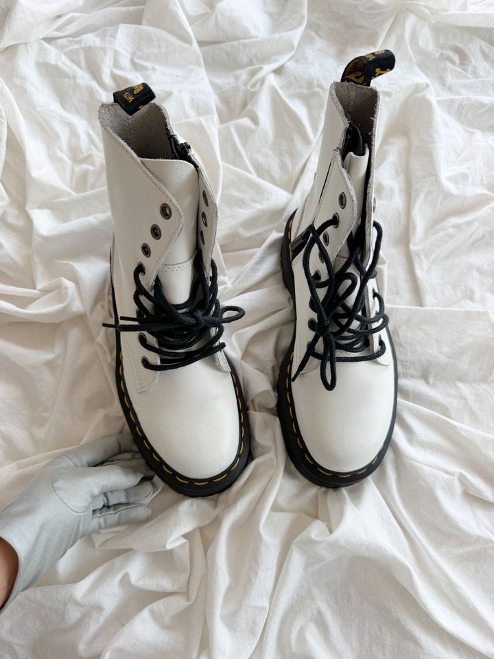 Botas Dr. Martens Jadon White Talla 37 Col USED detalles