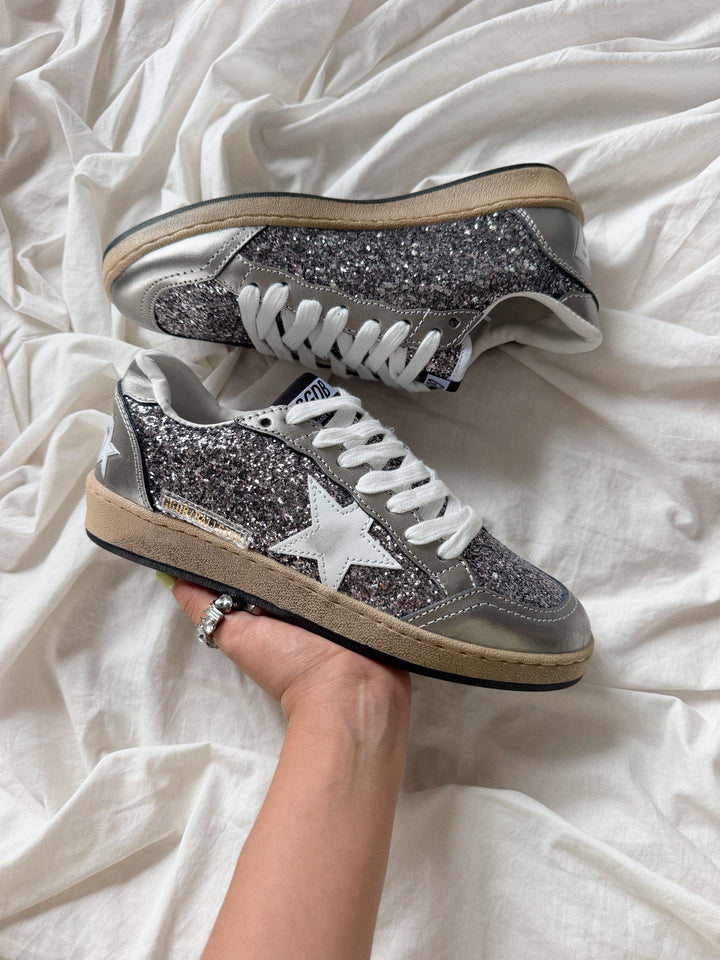 Tenis GG Ball Star Glitter Plateado Plomo