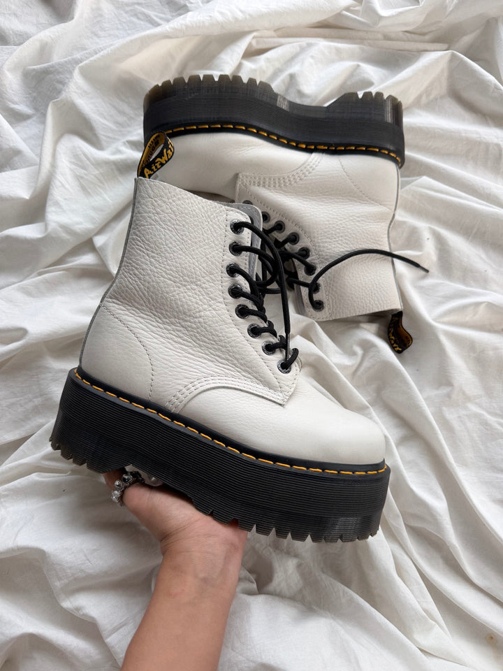 Botas Dr. Martens 1460 Pascal Max Talla 38 col White USED