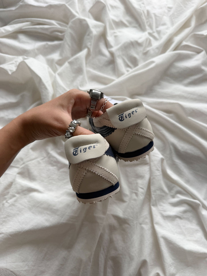 BALLET ONITSUKA TIGER WHITE BLUE