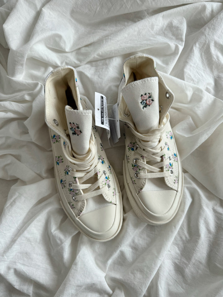 Converse Chuck 70 High Top con estampado floral de retazos 🤍