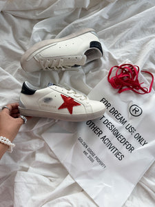 GOLDEN GOOSE RED