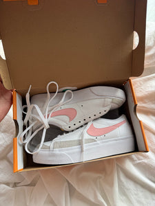 BLAZER LOW PLATAFORM 100 % ORIGINALES US 7 WOMAN