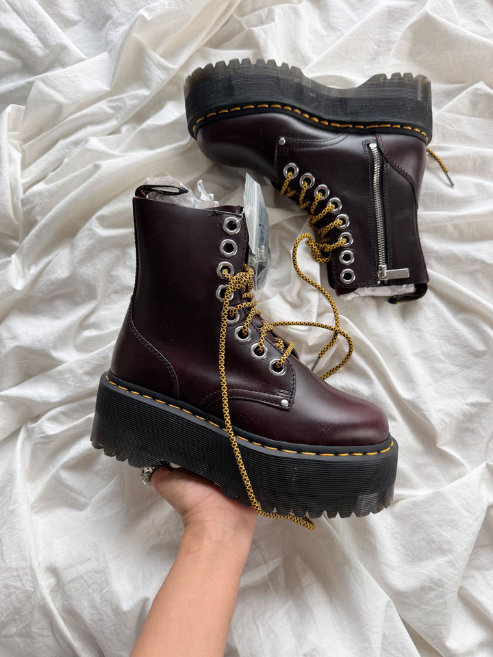 NEW Botas Dr. Martens Jadon Max Bourgogne Talla 37 col