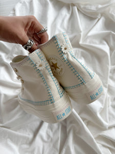 Chuck 70’s PLATAFORMAS BORDADAS BLANCO HUESO Y AZUL 💎🤍🧸