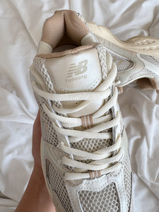 NEW BALANCE 530 CHAMPAGNE 🥂