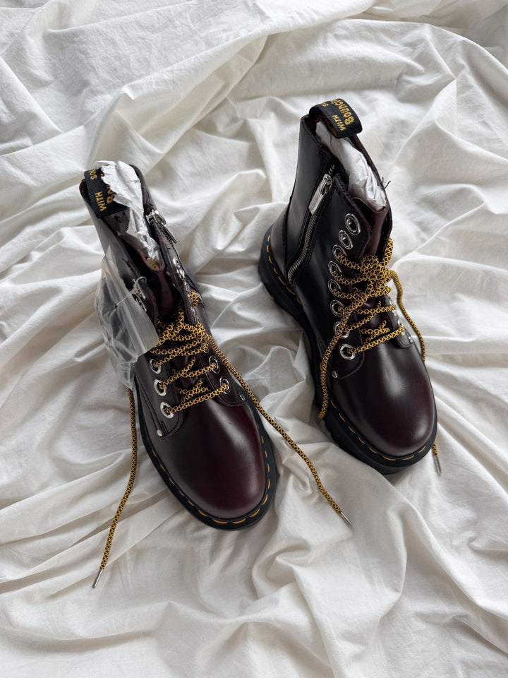 NEW Botas Dr. Martens Jadon Max Bourgogne Talla 37 col