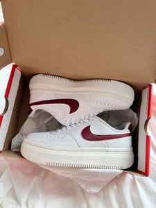 NIKE COURT VISIÓN ALTA LOW PLATAFORM 100 % ORIGINALES VINO