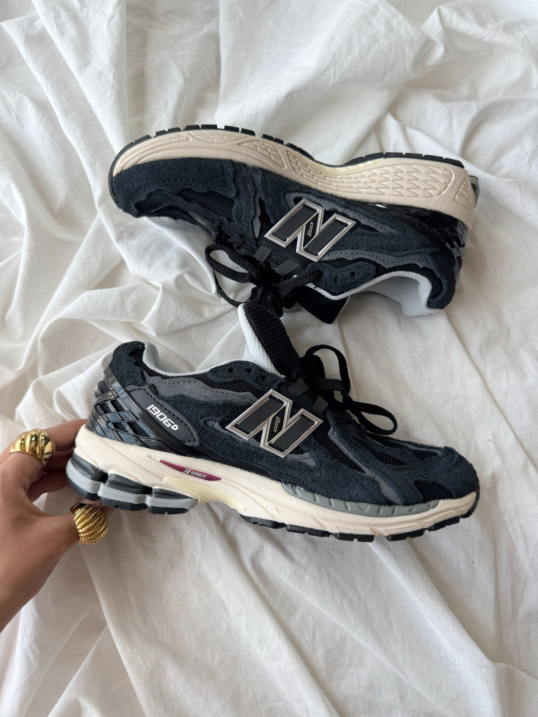 NEW BALANCE 1906 black  EUR 40