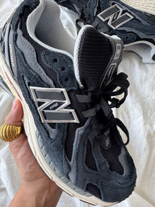 NEW BALANCE 1906 black  EUR 40