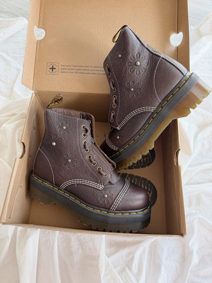 Dr. Martens Sinclair Flower Dark Brown Grizzly 39 Col