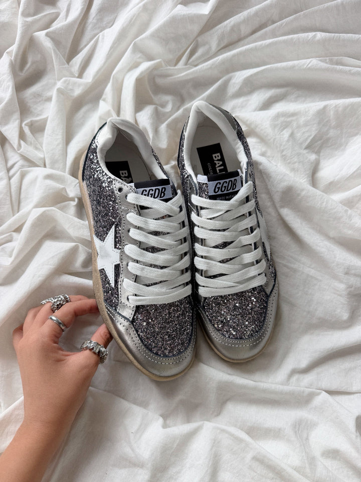Tenis GG Ball Star Glitter Plateado Plomo