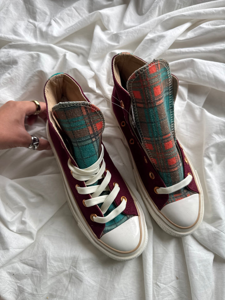 Chuck Taylor All Star CANVAS Y PLAID 🧸