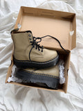 NEW Botas Dr. Martens 1460 Pascal Max Talla 38 col Pistacho